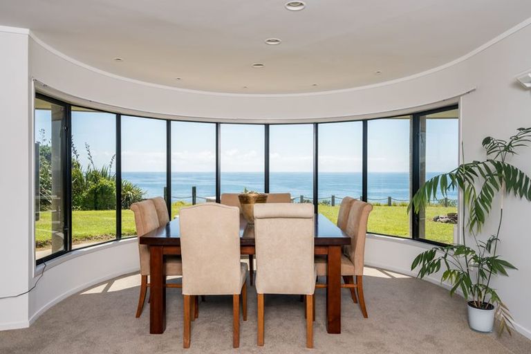 Photo of property in 696 Taiharuru Road, Taiharuru, Onerahi, 0192