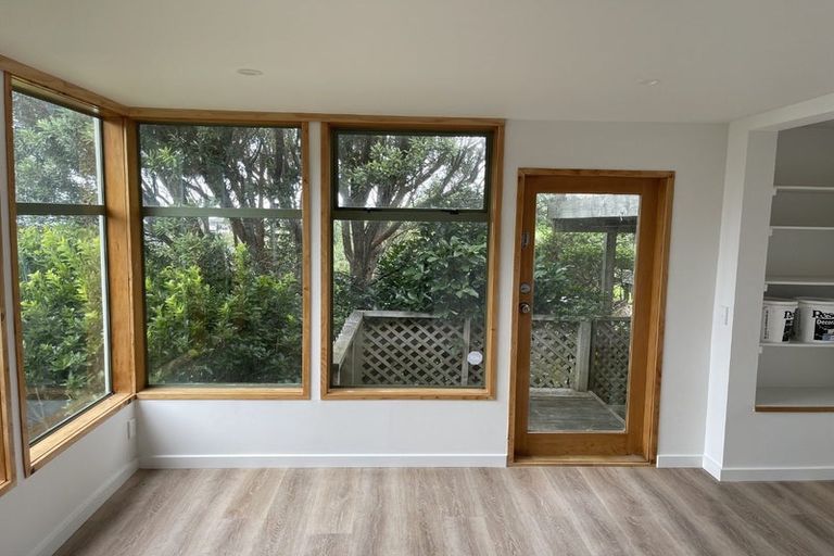 Photo of property in 19 Oku Street, Island Bay, Wellington, 6023