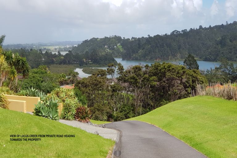 Photo of property in 215d Schnapper Rock Road, Schnapper Rock, Auckland, 0632