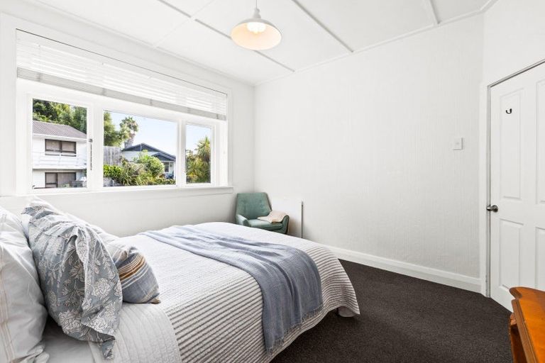 Photo of property in 44 Faraday Street, Hospital Hill, Napier, 4110