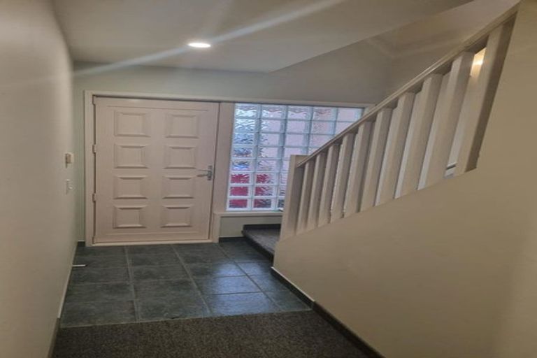 Photo of property in Sandbar Cove, 2/103 Mana Esplanade, Paremata, Porirua, 5026