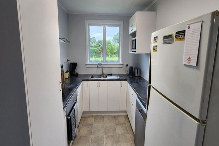 Photo of property in 17 Cumming Street, Okato, 4335