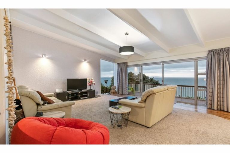 Photo of property in 25 Duncansby Road, Stanmore Bay, Whangaparaoa, 0932