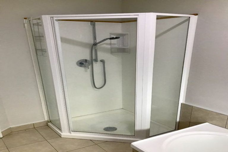 Photo of property in 5/25 Hollies Crescent, Johnsonville, Wellington, 6037