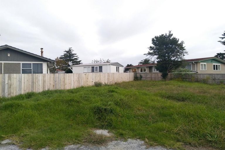 Photo of property in 63d Harrington Road, Henderson, Auckland, 0610