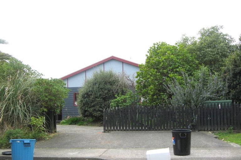 Photo of property in 15 Cedar Road, Te Awanga, 4102