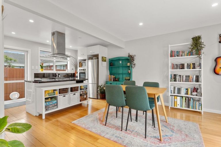 Photo of property in 3/29 Heywood Terrace, Richmond, Christchurch, 8013