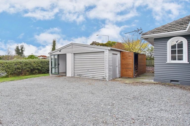 Photo of property in 247 Wainoni Road, Avondale, Christchurch, 8061