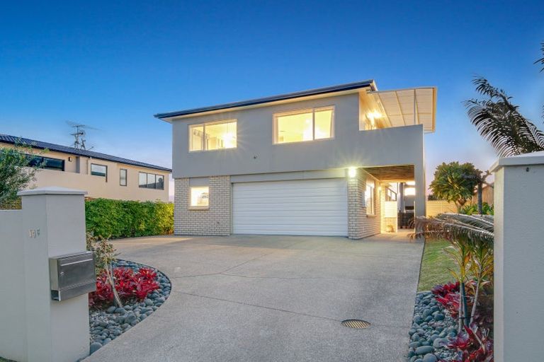 Photo of property in 14c Stanmore Bay Road, Stanmore Bay, Whangaparaoa, 0932