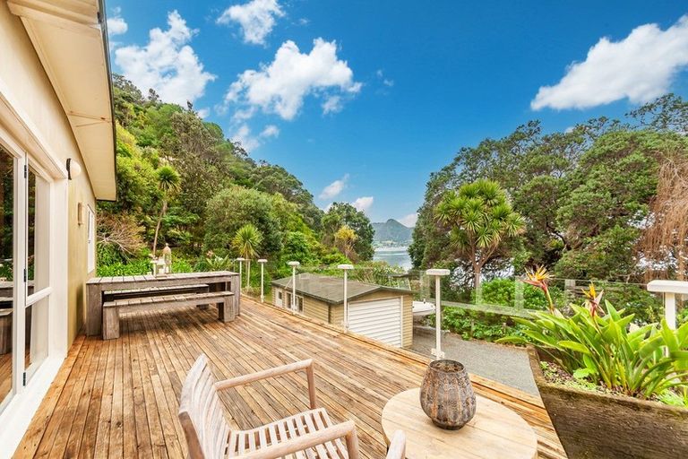 Photo of property in 73 Bay View Road, Whangarei Heads, Whangarei, 0174