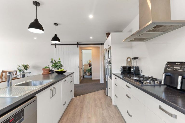 Photo of property in 82 Jack Hanley Drive, Jacks Point, Queenstown, 9371