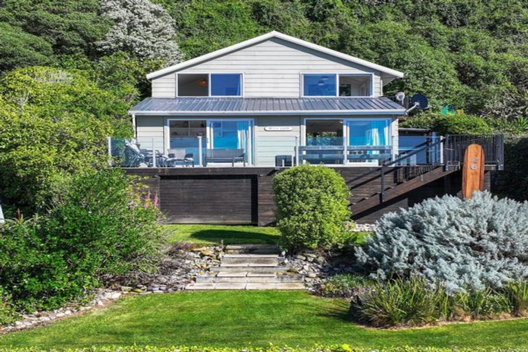 Photo of property in 26 Moody Street, Gore Bay, Cheviot, 7383