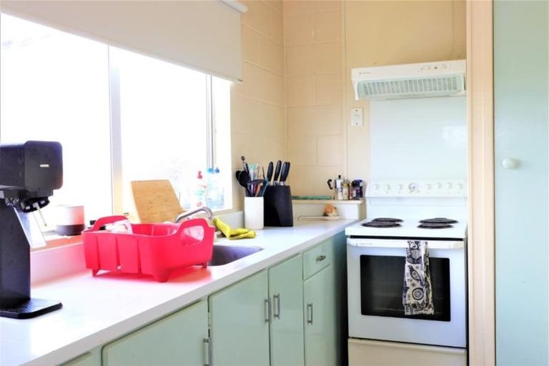 Photo of property in 4/103 Vauxhall Road, Narrow Neck, Auckland, 0624