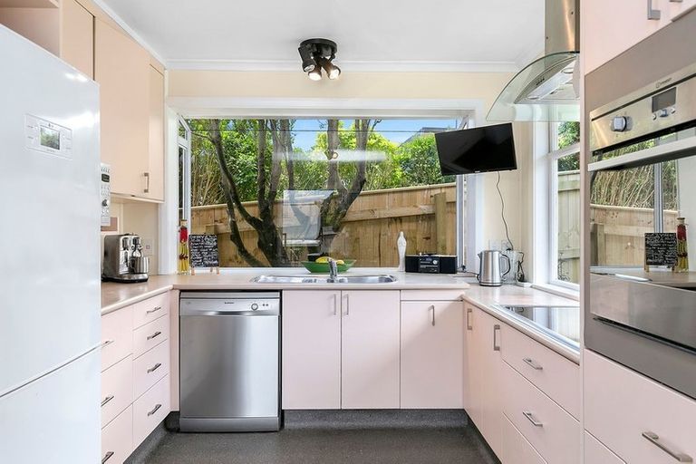 Photo of property in 116 Helston Road, Paparangi, Wellington, 6037