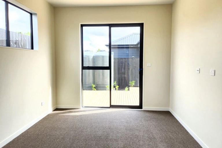 Photo of property in 17 Babina Avenue, Kumeu, 0810