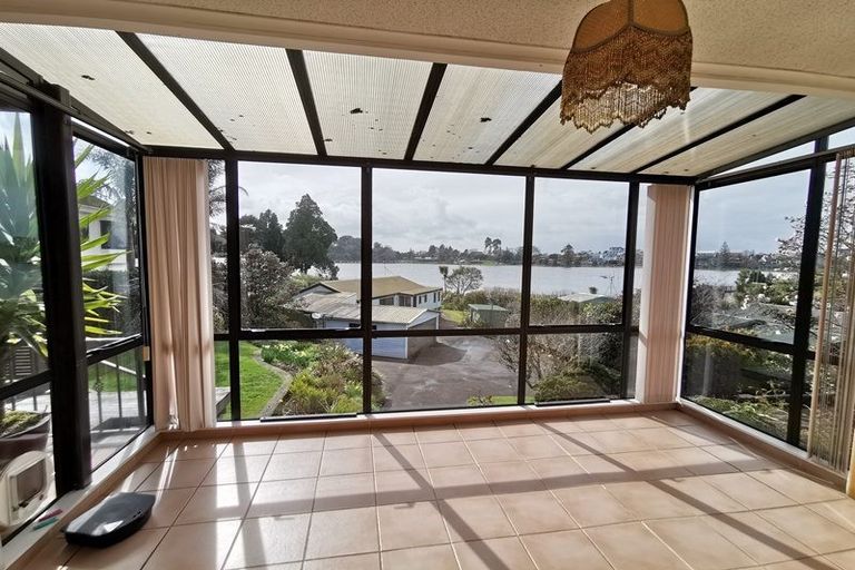 Photo of property in 130 Lake Crescent, Hamilton Lake, Hamilton, 3204