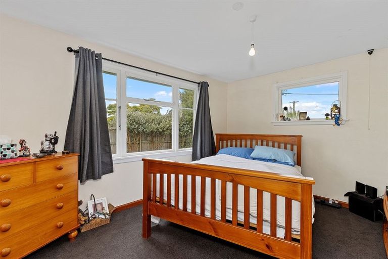 Photo of property in 145 Langdons Road, Northcote, Christchurch, 8052