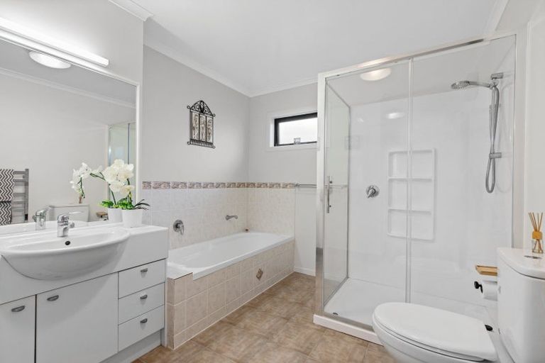 Photo of property in 153 Gravatt Road, Papamoa Beach, Papamoa, 3118