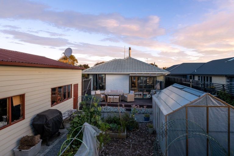 Photo of property in 132 Pacific Road, North New Brighton, Christchurch, 8083