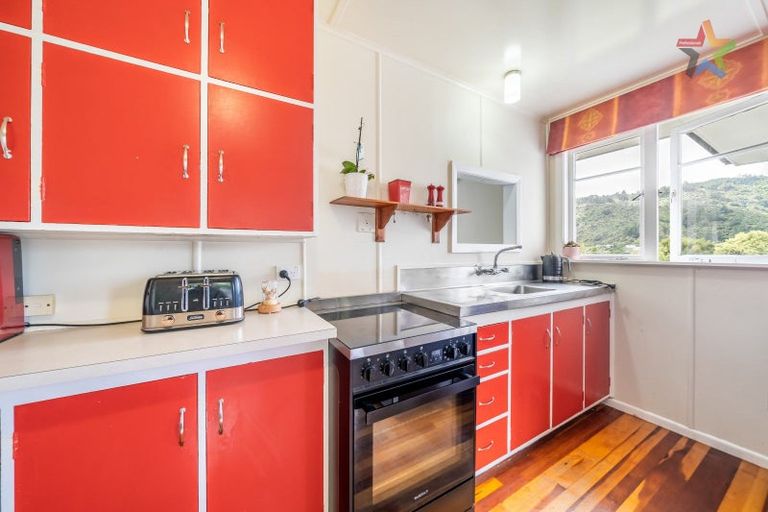 Photo of property in 32a Kopara Grove, Stokes Valley, Lower Hutt, 5019