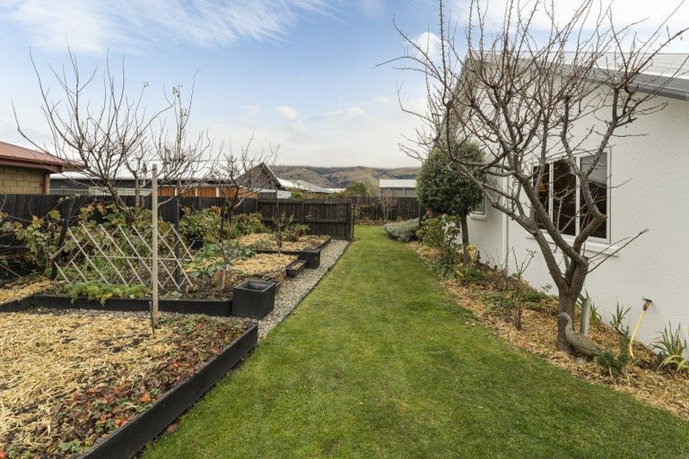 Photo of property in 30 Waenga Drive, Cromwell, 9310