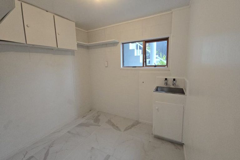 Photo of property in 1/22 Clovelly Road, Bucklands Beach, Auckland, 2012