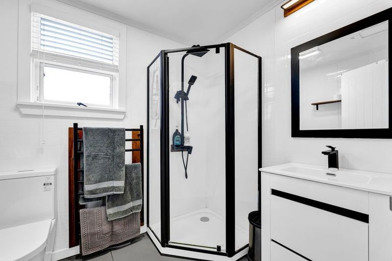 Photo of property in 32 Collins Street, Hawera, 4610