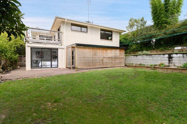 Photo of property in 7 Valdese Rise, Browns Bay, Auckland, 0630