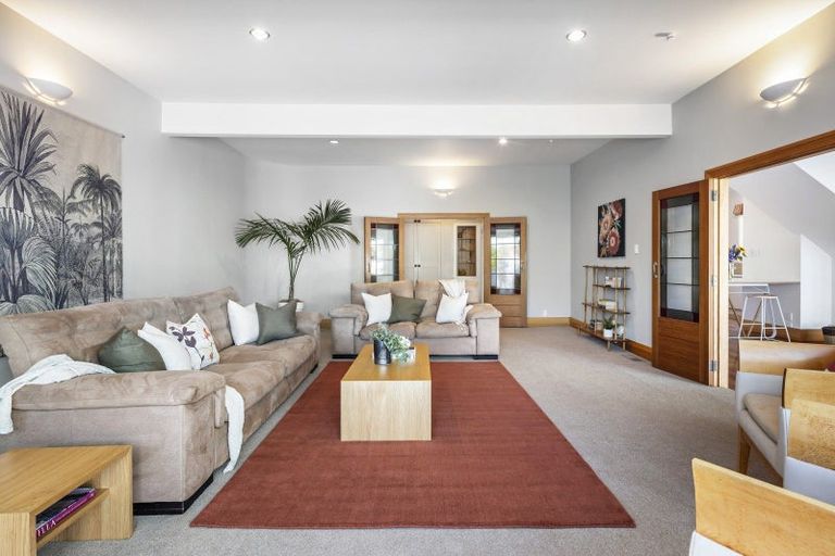 Photo of property in 107-109 Muritai Road, Eastbourne, Lower Hutt, 5013