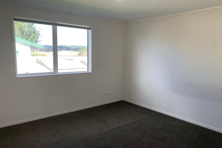 Photo of property in 151 Bruce Mclaren Road, Henderson, Auckland, 0612