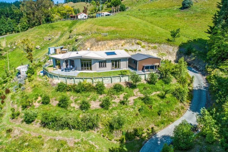Photo of property in 15 Whakapirau Road, Maraekakaho, Hastings, 4174