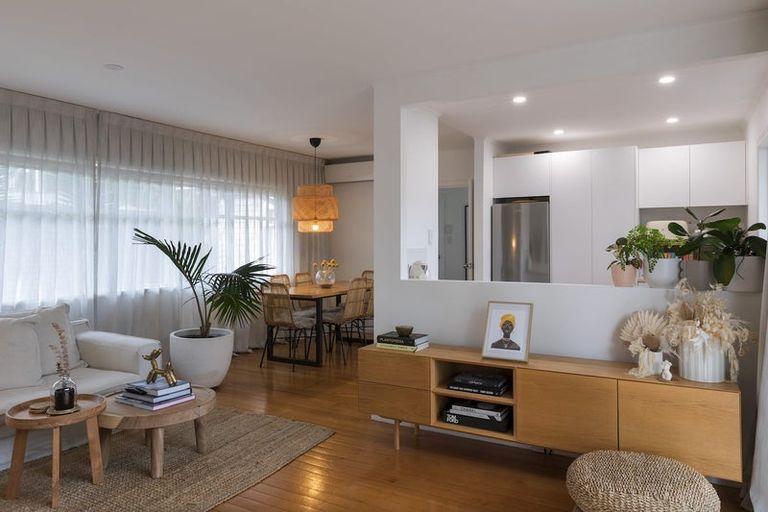 Photo of property in 42b Sherwood Avenue, Te Atatu South, Auckland, 0610