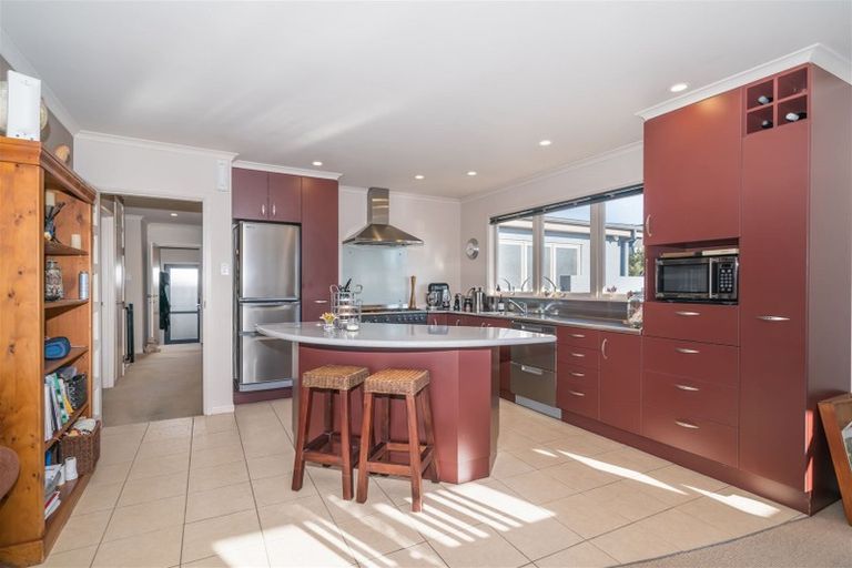 Photo of property in 51 Lincoln Terrace, Hokowhitu, Palmerston North, 4410