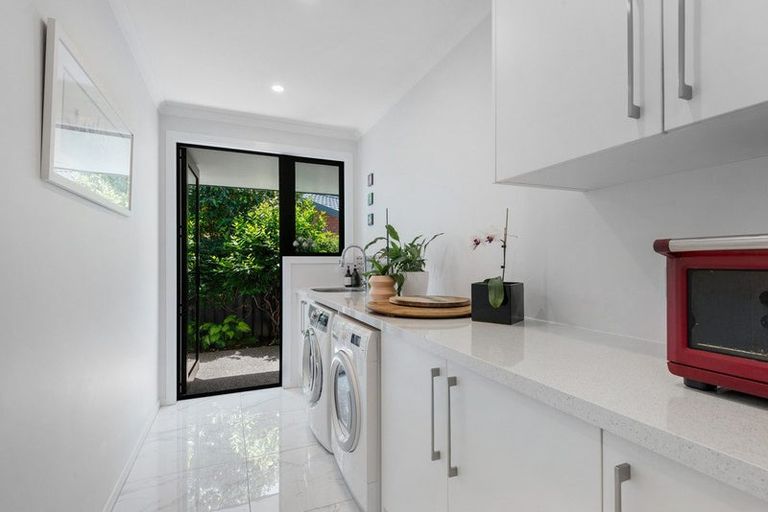 Photo of property in 7 Huntly Road, Outram, 9019