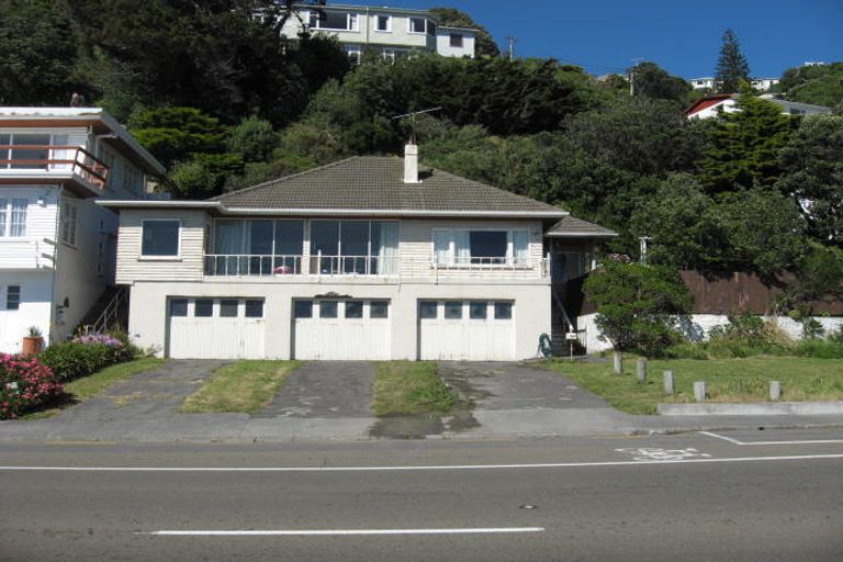 Photo of property in 218 Evans Bay Parade, Hataitai, Wellington, 6021