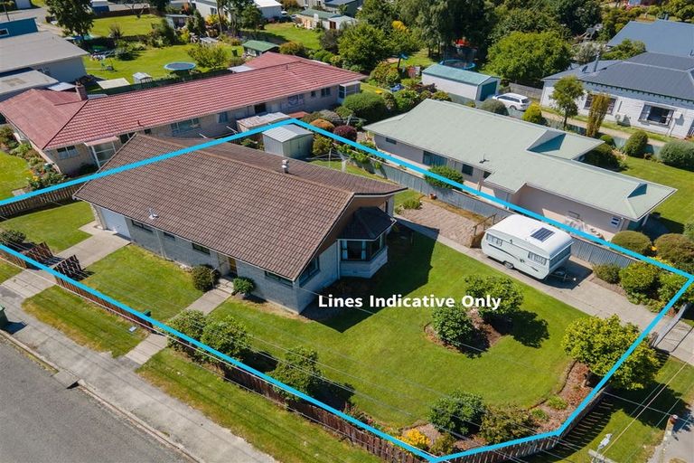 Photo of property in 22 Parsonage Road, Waimate, 7924