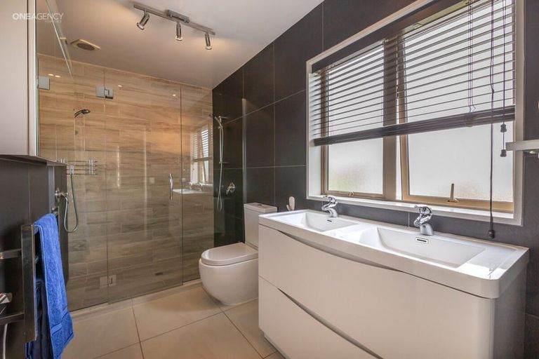 Photo of property in 4 Fieldstone Lane, Spreydon, Christchurch, 8024