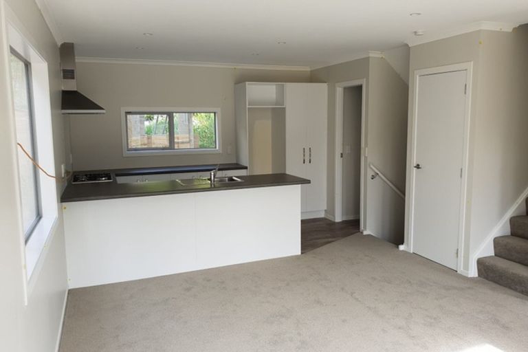 Photo of property in 6/20 Glanmire Road, Newlands, Wellington, 6037
