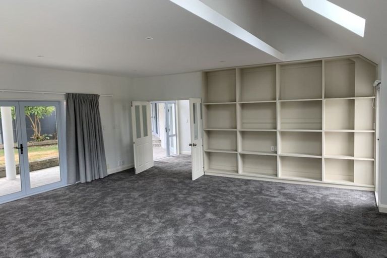 Photo of property in 19 Enticott Place, Huntsbury, Christchurch, 8022