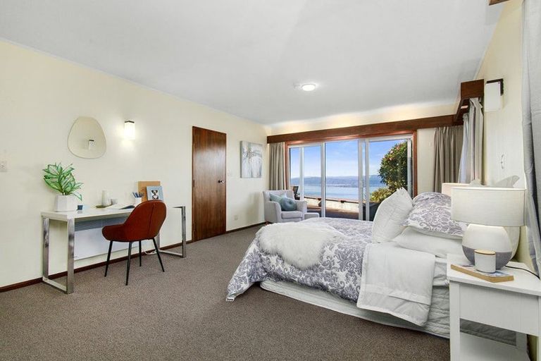 Photo of property in 5 Mataroa Avenue, Northland, Wellington, 6012