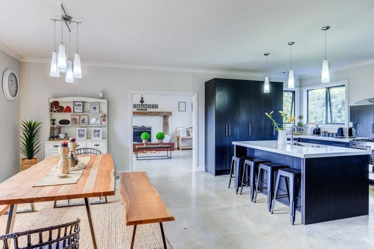 Photo of property in 5176 Turakina Valley Road, Hunterville, 4782