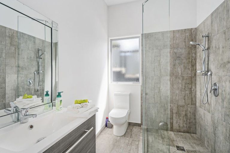 Photo of property in 112 Centennial Drive, Whitianga, 3510