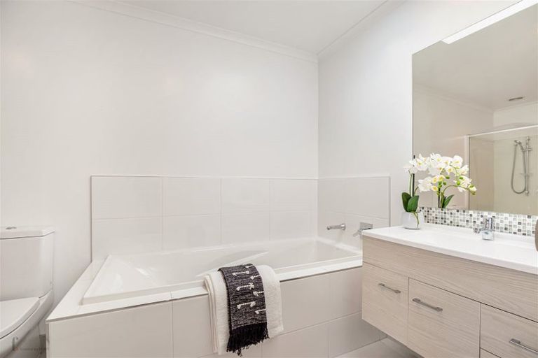 Photo of property in 24 Mapou Road, Hobsonville, Auckland, 0616