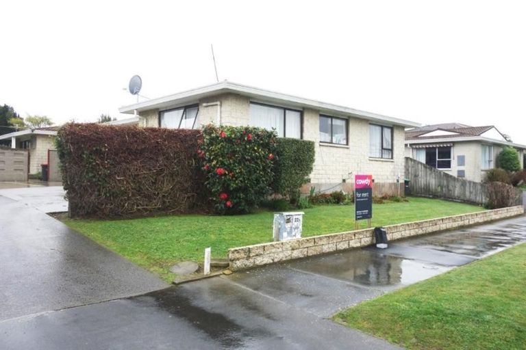 Photo of property in 22a Chipping Lane, Redwood, Christchurch, 8051