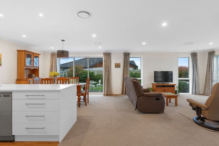 Photo of property in 1 Fantail Avenue, Carterton, 5713