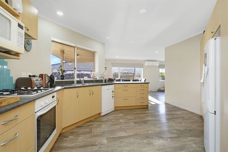 Photo of property in 183 Old Farm Road, Hamilton East, Hamilton, 3216