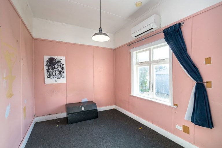 Photo of property in 12 Clifton Avenue, Carterton, 5713