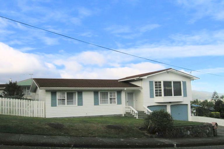 Photo of property in 1 Levin Grove, Kelson, Lower Hutt, 5010