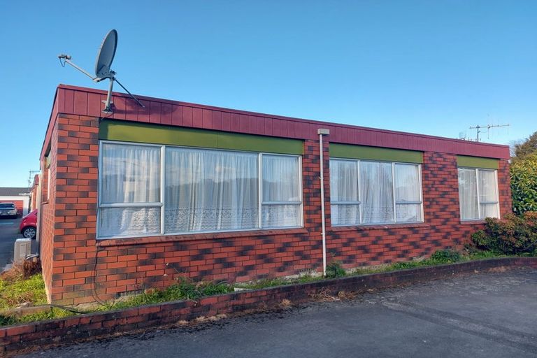 Photo of property in 1/1204 Heretaunga Street East, Parkvale, Hastings, 4122