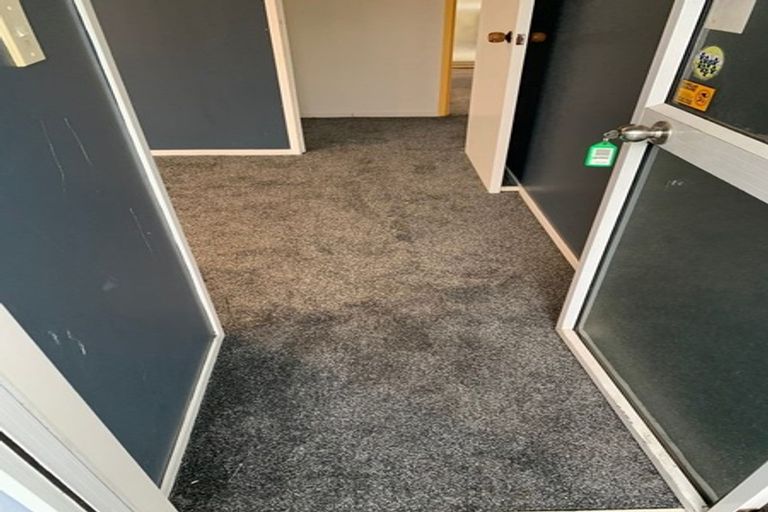 Photo of property in 3/3 Etherton Drive, Weymouth, Auckland, 2103